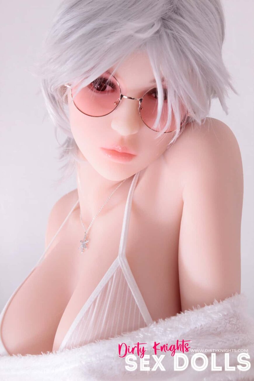 Miyuki Sex doll posing nude for Dirty Knights Website